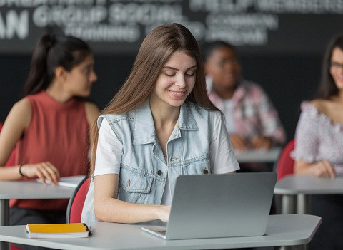 Mau Masuk Kuliah? Eits, Perhatikan 5 Ekspetasi Vs Realita Versi Mahasiswa