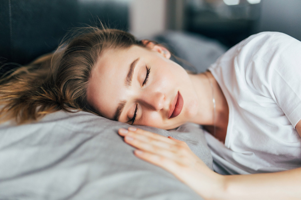 Penting! Ini 5 Hal Yang Perlu Kamu Lakukan Untuk Tidur Berkualitas