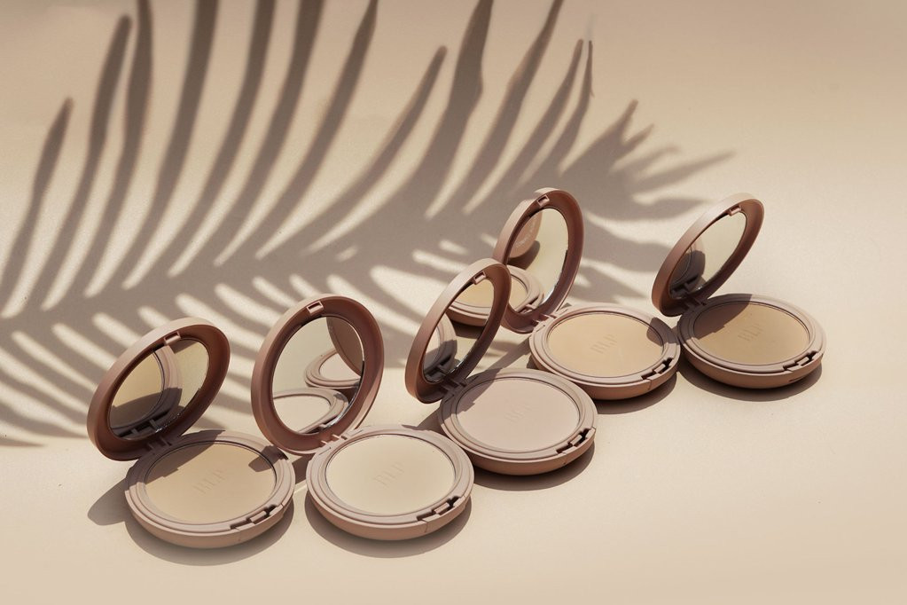 6 Rekomendasi Compact Powder Terbaik dan Terpopuler 2021