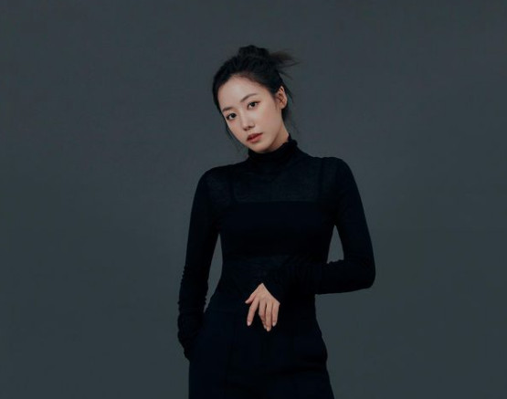 Sederet Nama Idol Korea yang Lakukan Operasi Plastik