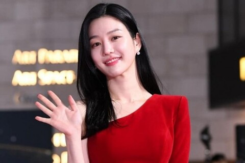 Profil Lee Yoo Bi, Aktris Korea yang Dikabarkan Pacaran dengan Jungkook BTS