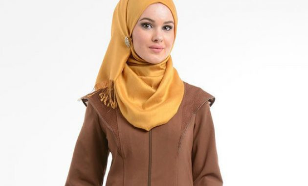 Baju coklat tua cocok dengan jilbab warna apa