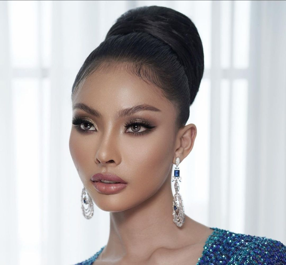 Pemenang Miss Grand Indonesia 2022, Potret Andina Julie Kenakan Dress