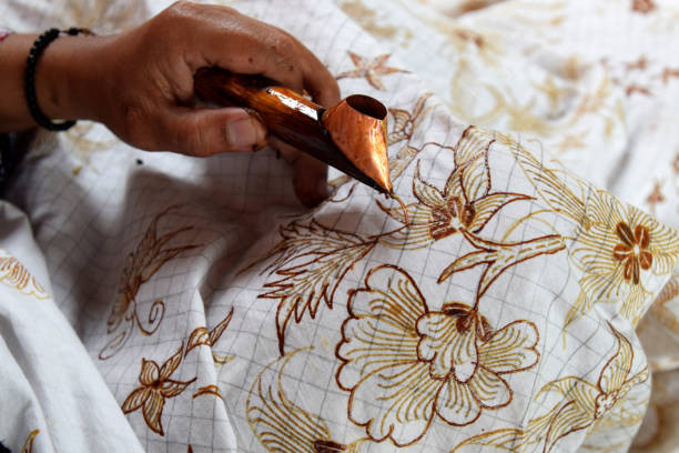 "La Bambau", Isbi Bandung Luncurkan Koleksi Batik Lorong Di In2Mf 2023