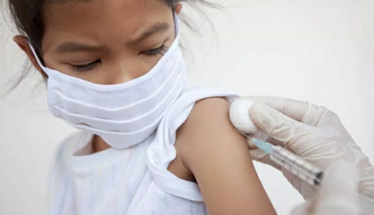 Jangan Termakan Hoaks! Ini 5 Manfaat Vaksin Covid-19 Untuk Anak