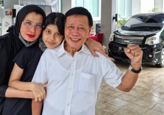 Kabar Duka, Ayah Arzeti Bilbina Dikabarkan Meninggal Dunia