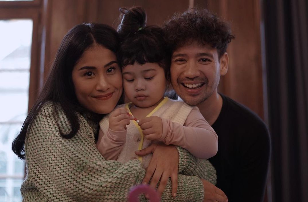 Selamat! Istri Tarra Budiman Hamil Anak Kedua