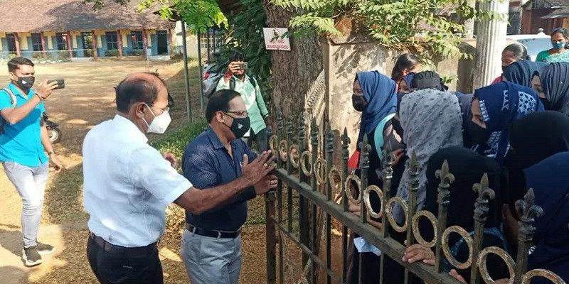 Siswi di India Dilarang Pakai Hijab, Diskriminasi Muslim Minoritas