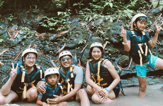 Usai Dinyatakan Negatif, Hesti Purwadinata Rayakan S2 Covid-19 dengan Cara Unik