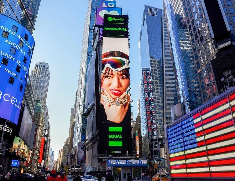 Bikin Bangga! Rapper Ramengvrl Mejeng di New York Times Square