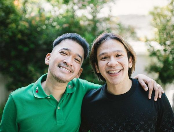 Ruben Onsu Bawa Ayam Geprek Dikenal Dunia Lewat Paris Fashion Week 2022