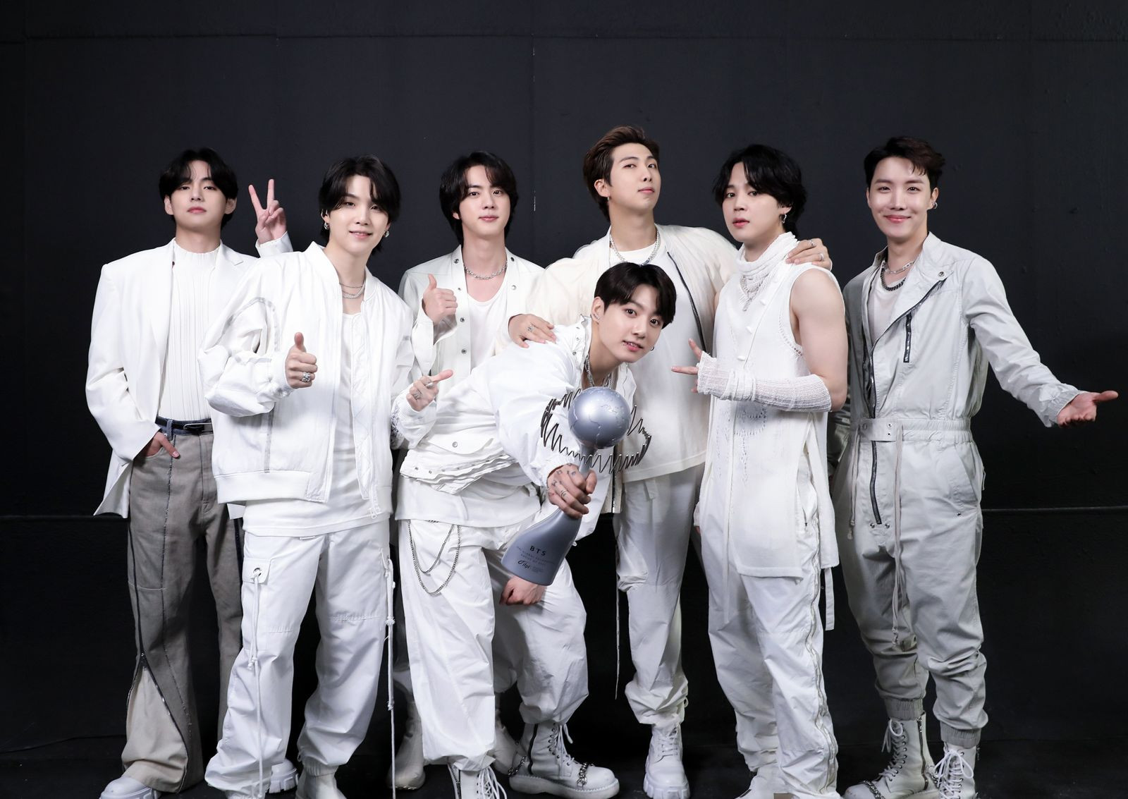 Bikin Rekor Baru, BTS Menangkan IFPI Global Recording Artist of The Year