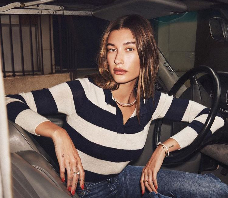 Hailey Baldwin Dilarikan ke Rumah Sakit Usai Alami Pendarahan pada Otak