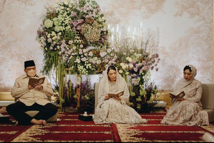 Suasana Haru Pengajian Jelang Pernikahan Putri Tanjung Dan Guinandra Jatikusumo