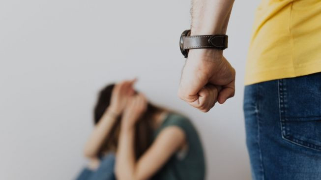 Video Rumah Dibobol 3 Lelaki Mabuk dan 2 Korban Perempuan Babak Belur Viral!