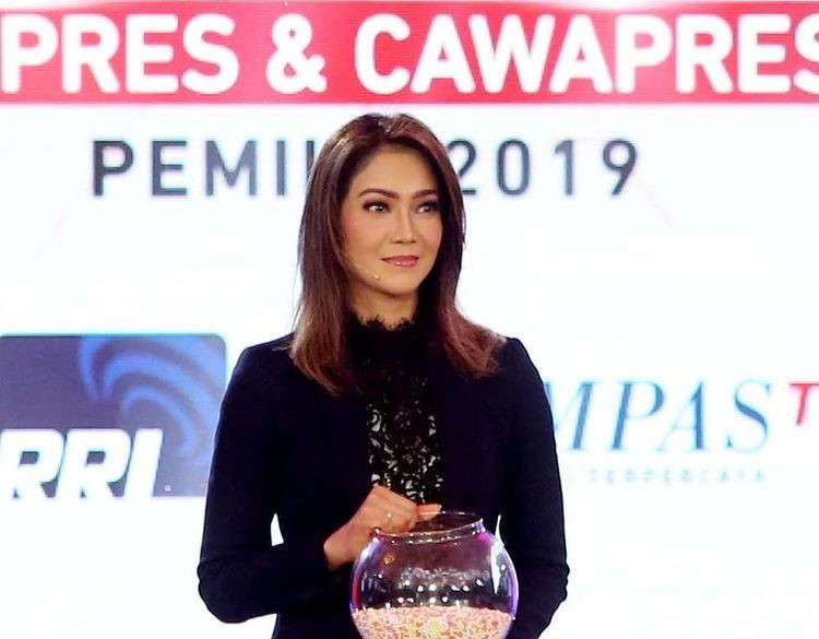 Sang Ayah Meninggal Dunia, Presenter Ira Koesno Imbau Tak Remehkan Covid-19