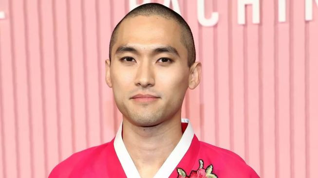 Tersandung Kasus Pelecehan Seksual, Aktor “Pachinko” Jin Ha Minta Maaf