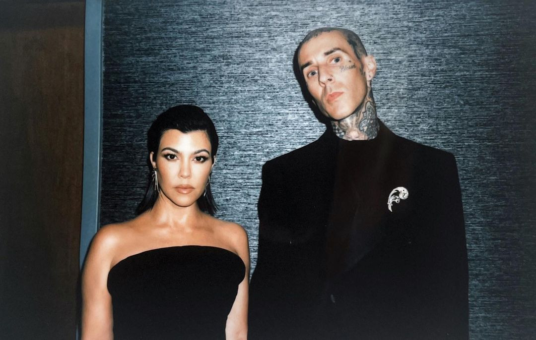 Diam-Diam, Kourtney Kardashian dan Travis Barker Dikabarkan Menikah di Las Vegas