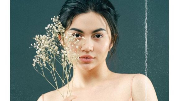 Sering Perlihatkan Patung Budha di Rumahnya, Ariel Tatum Dituding Pindah Agama