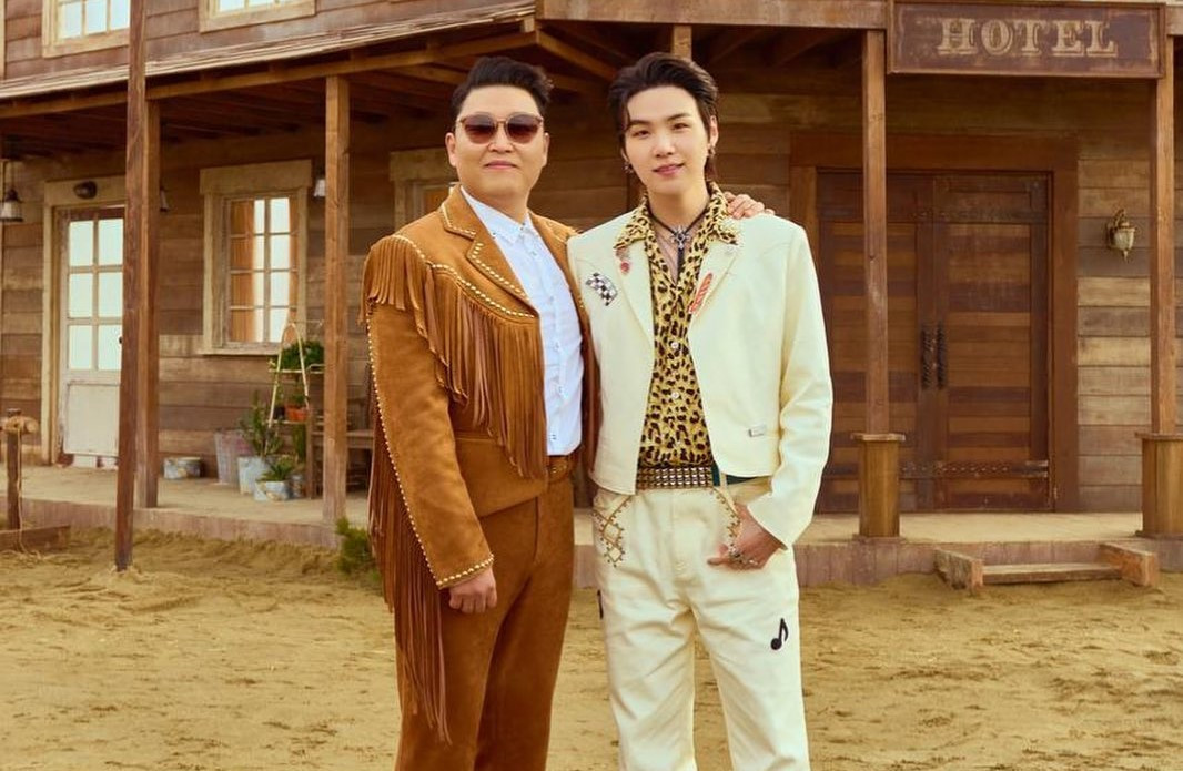 Comeback Dengan Album Baru, Psy Kolaborasi Bersama Suga Bts