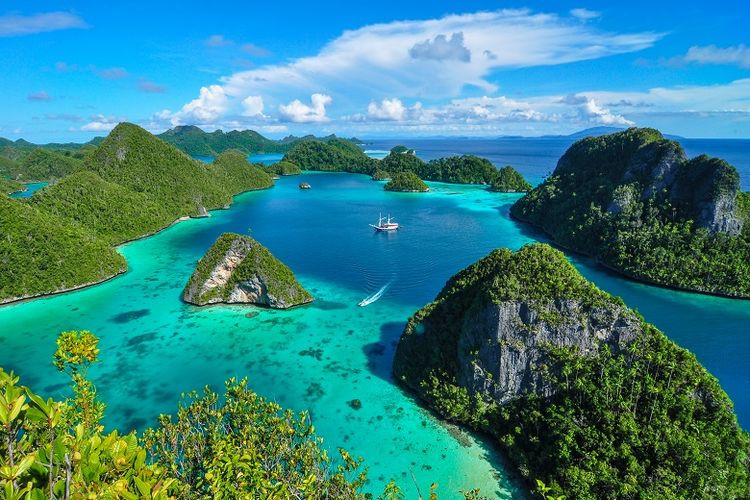 5 Destinasi Wisata Bahari di Indonesia yang Cocok untuk...