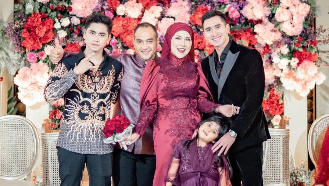 Ingin Kerja Bareng, Venna Melinda Ajak Ferry Irawan Terjun ke Dunia Politik