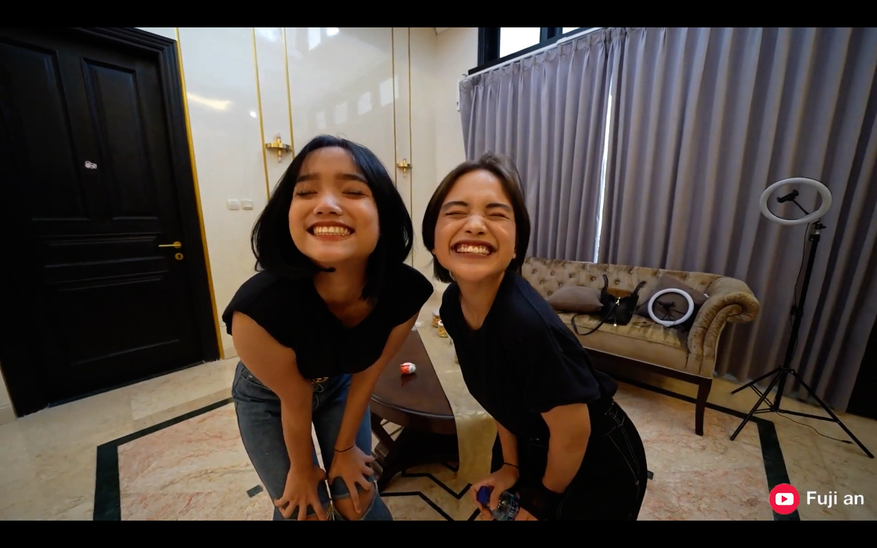 Akhirnya Bertemu, Fuji Akui Mirip dengan Jeje