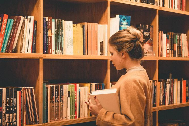 Pecinta Buku? Ini 5 Rekomendasi Toko Buku Online Yang Wajib Kamu Kunjungi