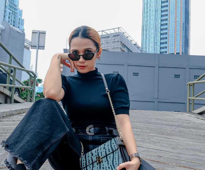 Alami Kecelakaan, Dinda Kanyadewi: Ditabrak Lagi Berhenti dan Ditinggal Lari