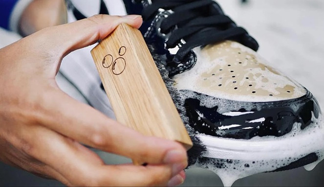 Supaya Tidak Cepat Rusak, Ini Cara Tepat Cuci Sepatu