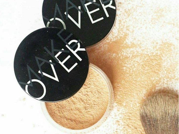 Bikin Makeup Awet, Ini Rekomendasi 5 Merek Loose Powder Terbaik