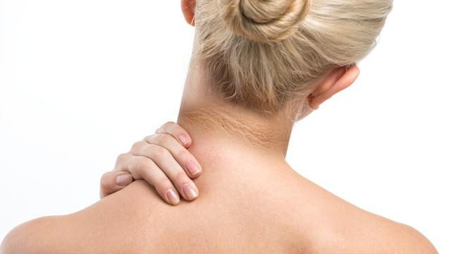 7 Penyebab Kulit Leher Hitam yang Perlu Kamu Ketahui