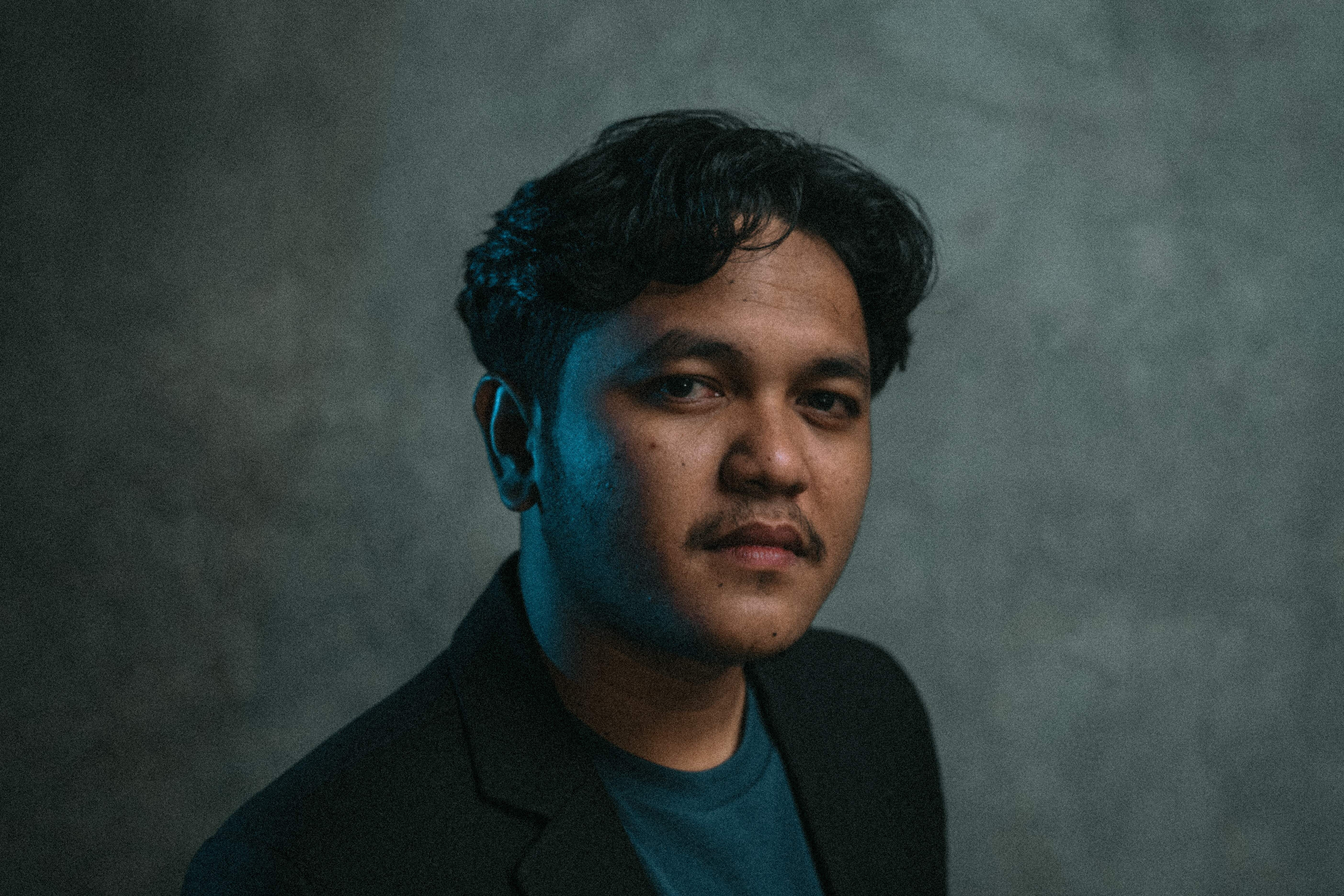 Mantan Vokalis Langit Sore Atmojo Rilis Trilogi "Semoga Kabar Baik Untukku"