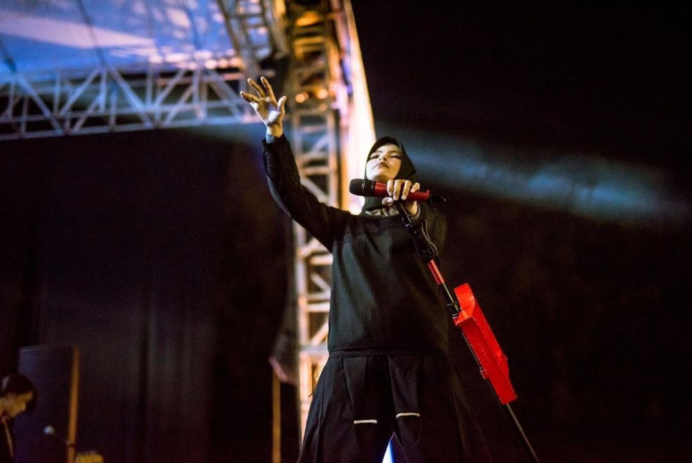 Cerita Pilu Tantri Kotak di Panggung, Hari Itu Perasaan Saya Patah