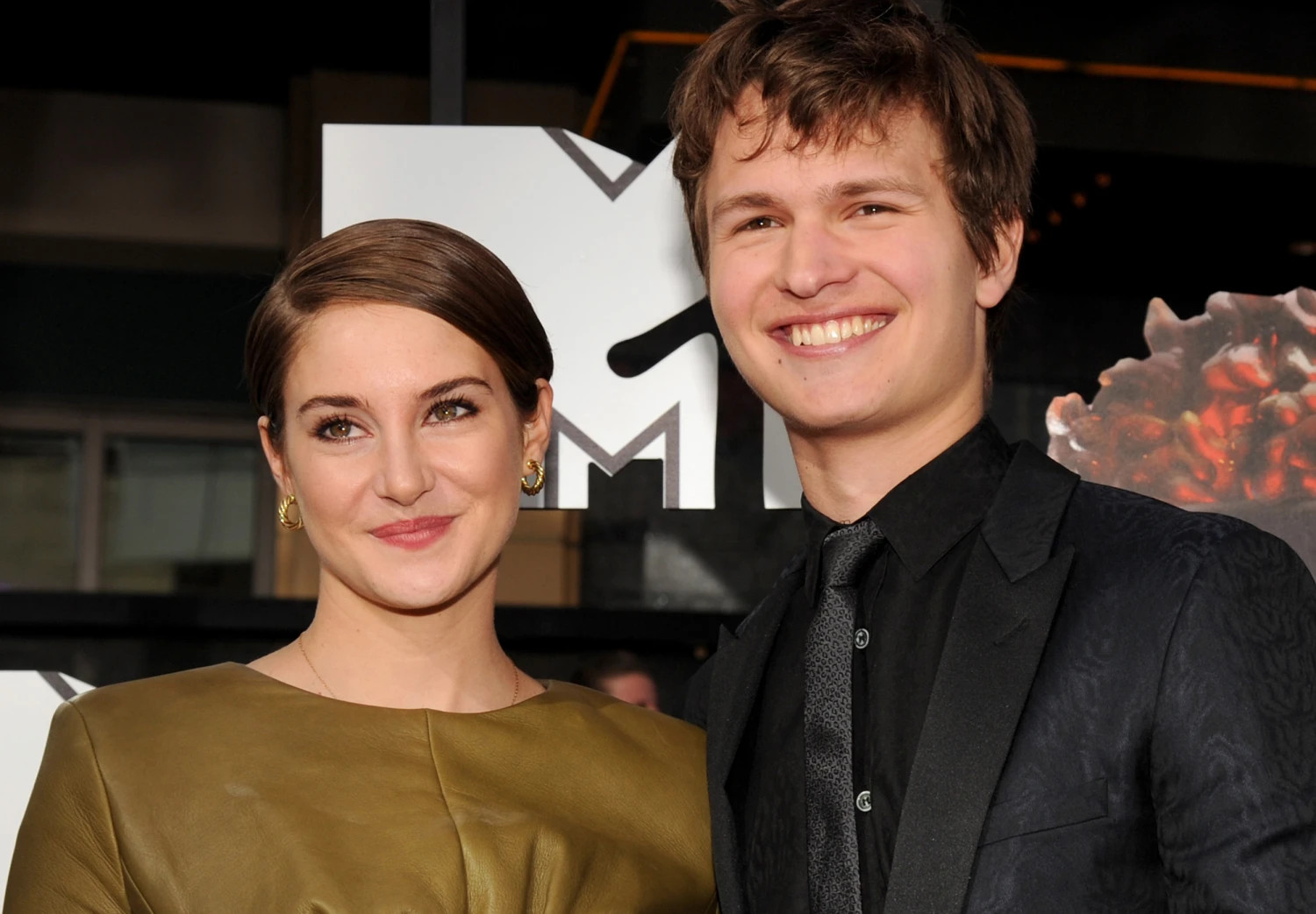 Bintang "The Fault in Our Stars" Shailene Woodley dan Ansel Elgort Reunian