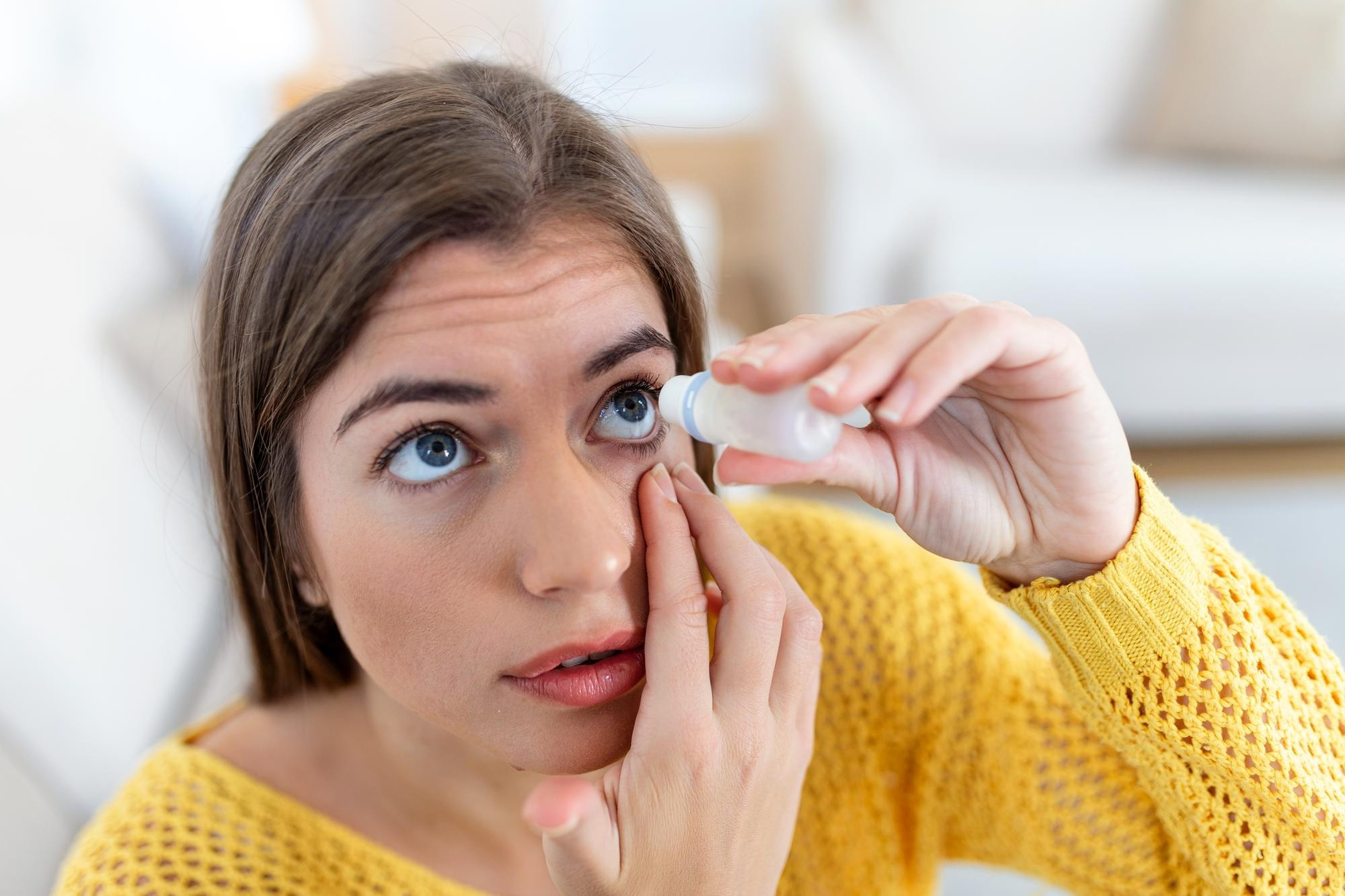 Jangan Sembarangan! Ini 5 Cara Menggunakan Obat Tetes Mata