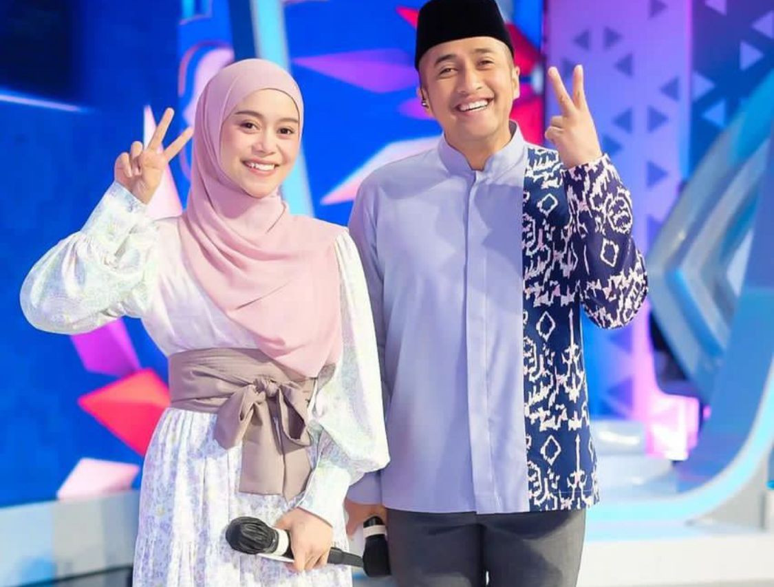 Irfan Hakim Beri Pesan Haru Saat Wakili Lesti Kejora Terima Penghargaan