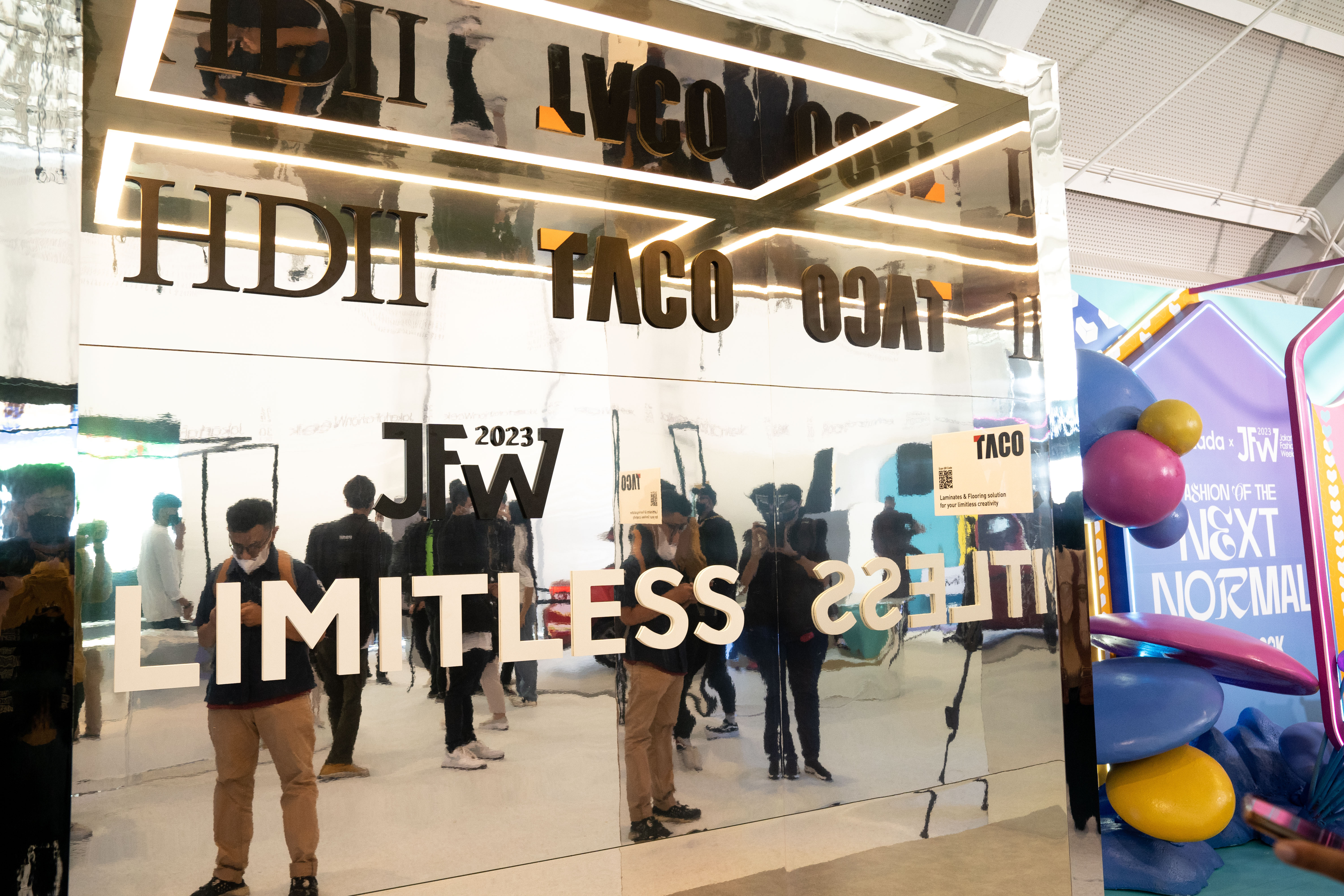 TACO dan HDII Hadirkan Kolaborasi Kreativitas di "Jakarta Fashion Week" 2023