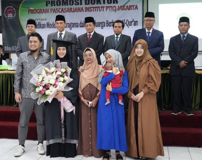 Lulus S3 Lagi, Oki Setiana Dewi Bagikan Perbedaan Kondisi Dulu dan Sekarang