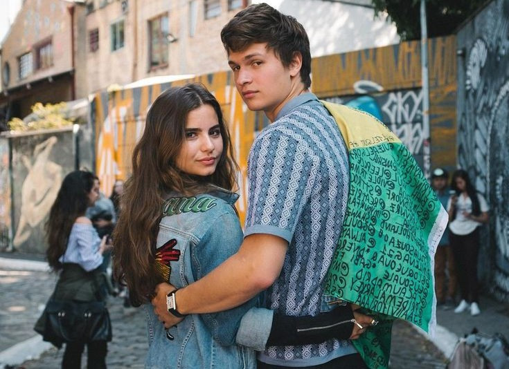 Ansel Elgort dan Violetta Komyshan Dikabarkan Putus setelah 10 Tahun Pacaran