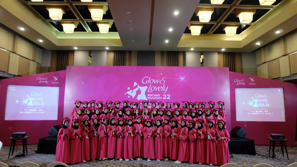Dukung Pendidikan Tinggi, Glow & Lovely Beri Beasiswa Ke 60 Perempuan