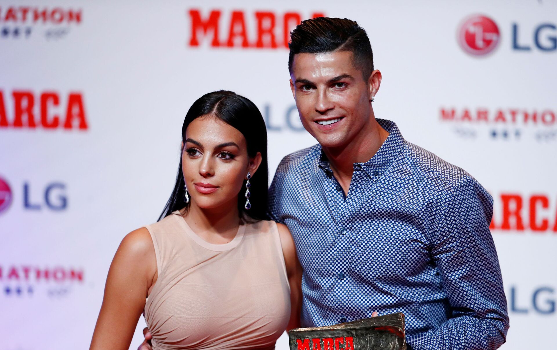 Nonton Piala Dunia 2022, Georgina Rodriguez Bertemu Keluarga Kerajaan Qatar