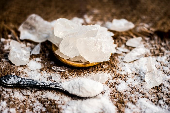 5 Manfaat Tawas untuk Ketiak, Bye-bye Bau Tak Sedap!