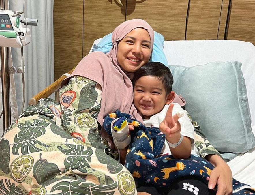 Anaknya Sakit DBD, Tya Ariestya Ingatkan Para Ibu untuk Tidak Lengah