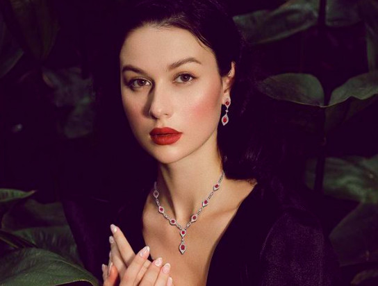 Rayakan Pergantian Malam Tahun Baru dengan Ruby "King of Gemstone”