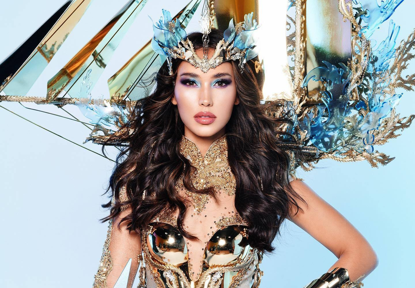 Siap Berkompetisi Di Miss Universe, Laksmi De Neefe Bawakan Kostum "Kapal Pinisi"