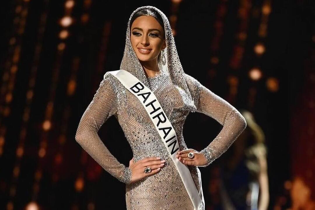 Tolak Kenakan Bikini, Miss Universe Bahrain Tampil Dalam Balutan Burkini