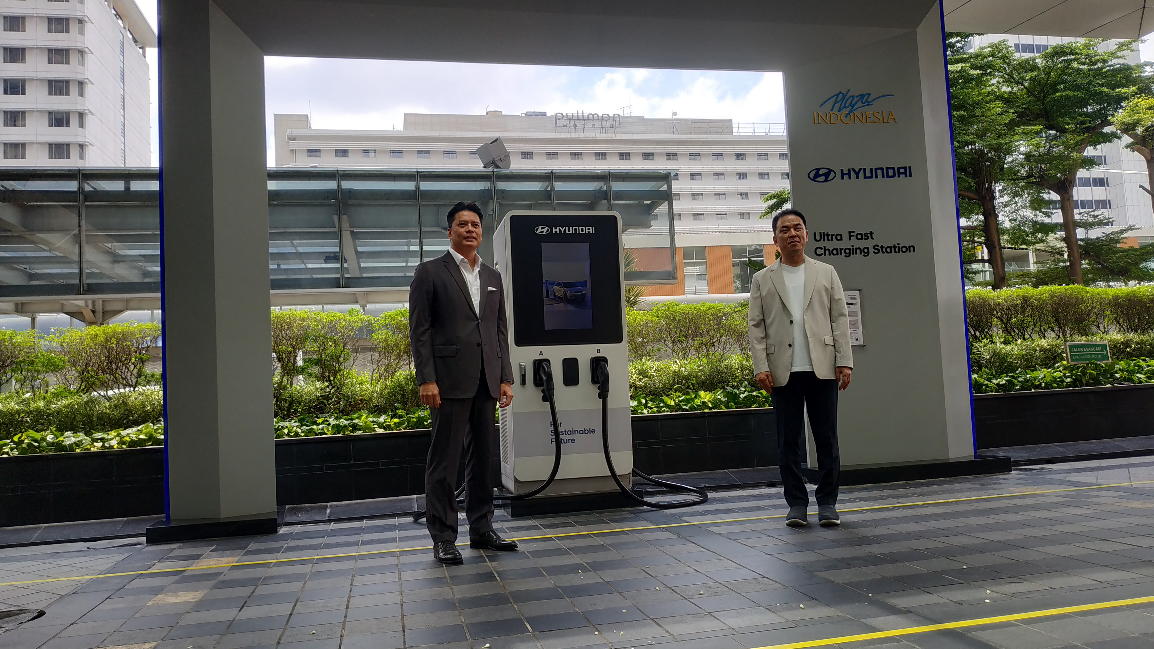 Plaza Indonesia X Hyundai Luncurkan Ultra Fast Chaging Station Pertama