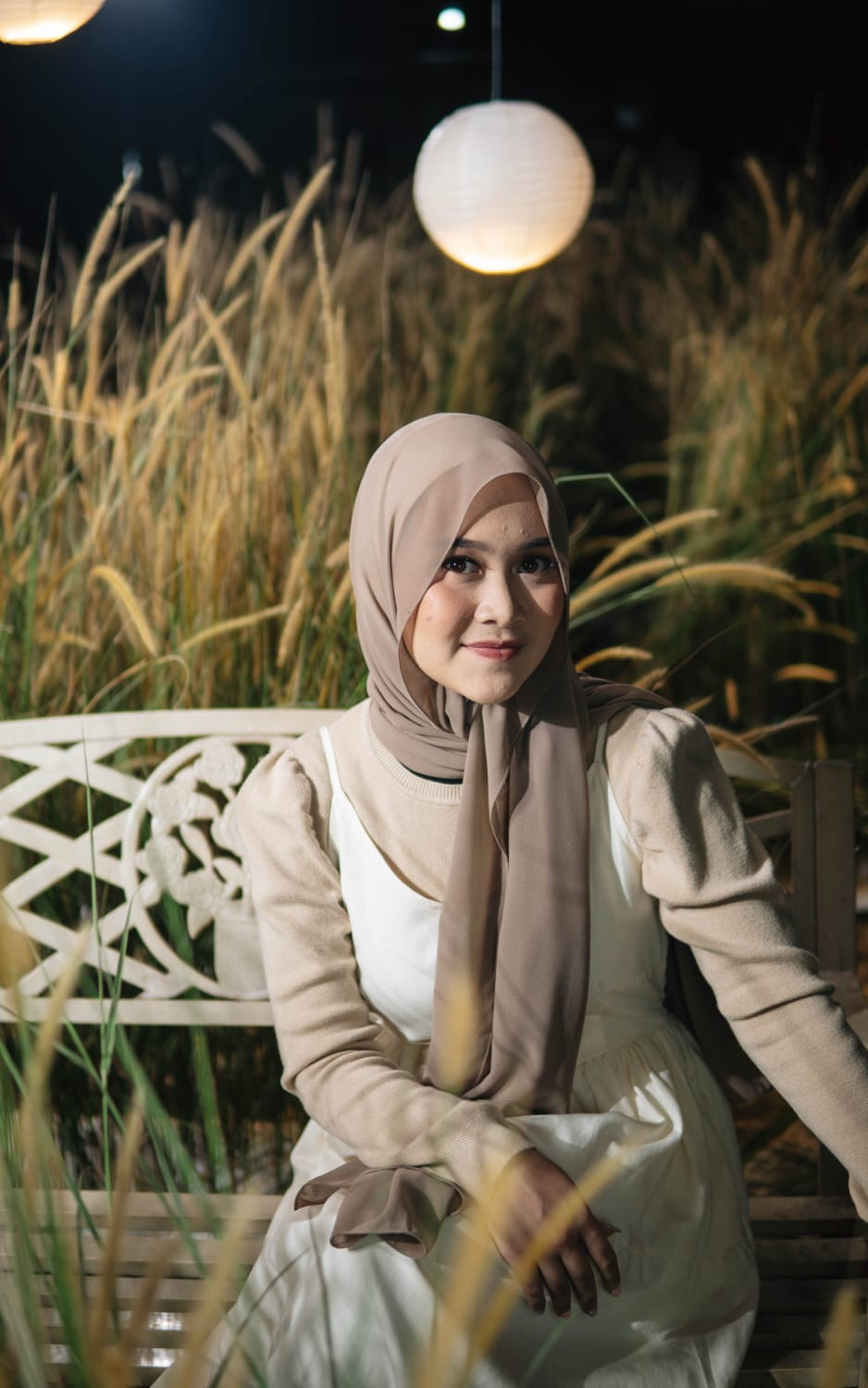 Alma Thania Rilis Lagu Terbaru Bertajuk "Hati yang Terang"