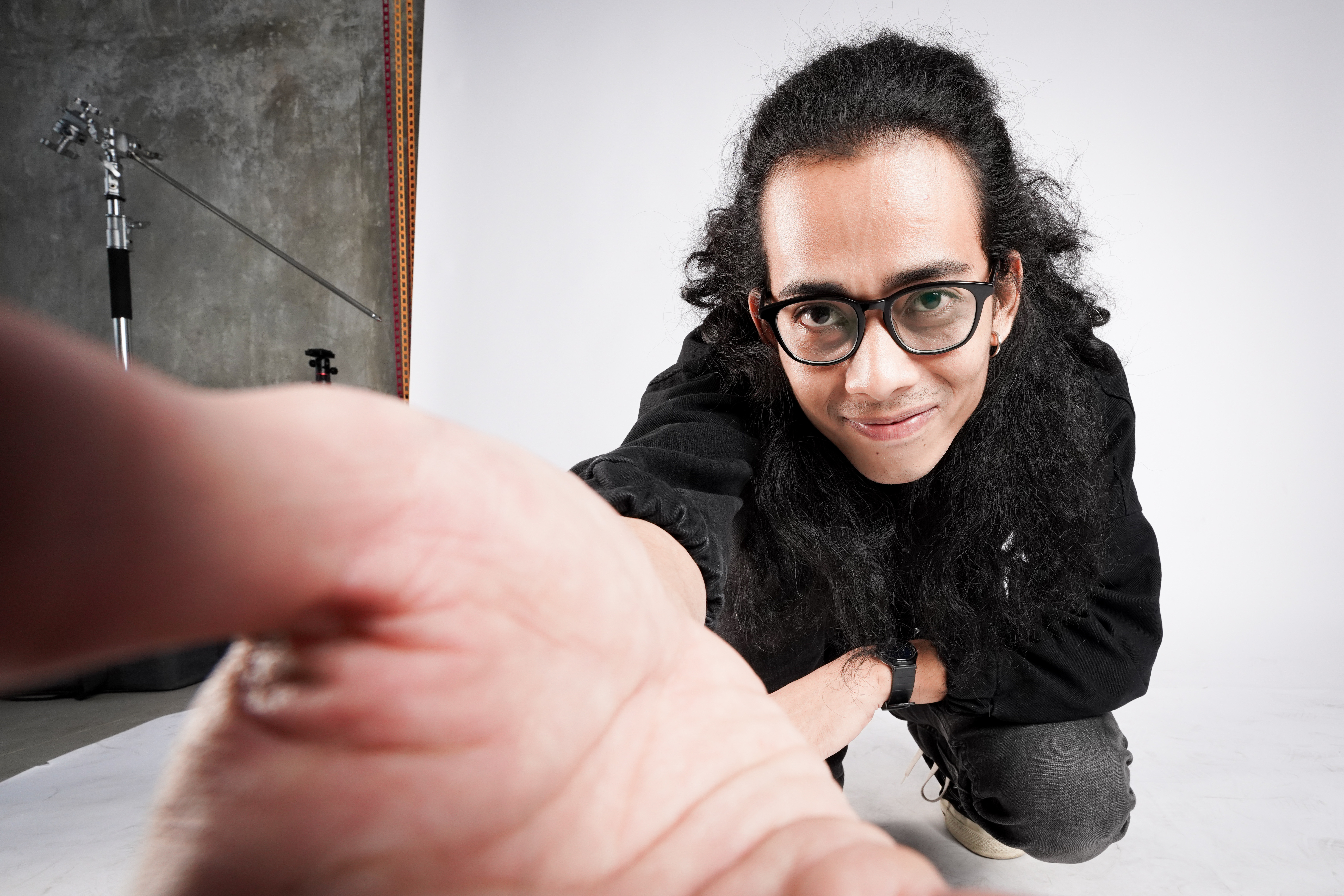 Bemandry  Rilis Single "Aku Berharga" Kisah Manusia yang Selalu Diragukan Oleh Lingkungannya